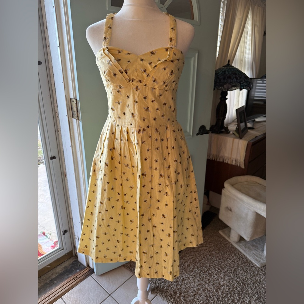 Myrtlewood of California Dress Pin Up Pockets bee’s halter rockabilly medium